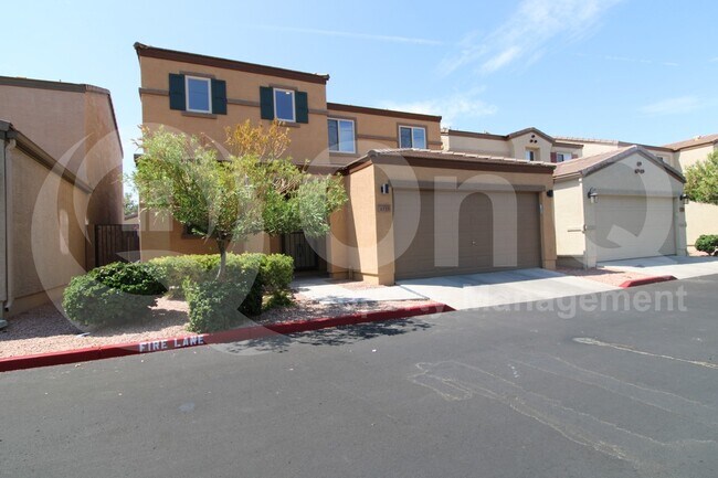 Primary Photo - 2565 E Southern Ave