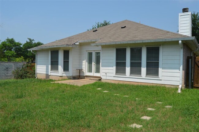 Building Photo - 14901 Babbling Brook Dr