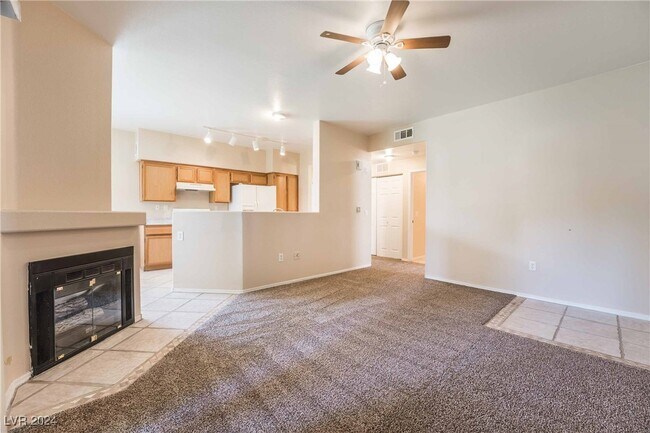 Building Photo - 1050 E Cactus Ave
