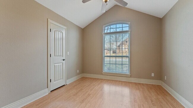 Building Photo - Newly update 4 bedroom house just off Double Springs Road