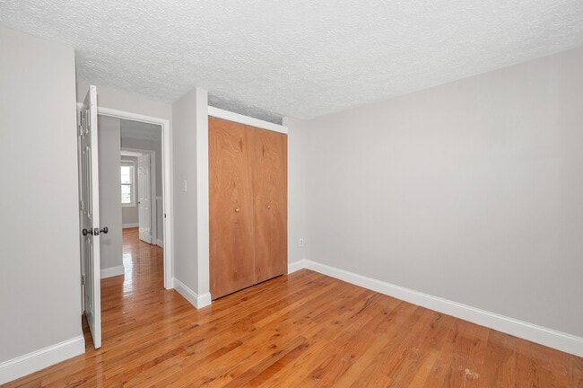 Building Photo - 11724 Rosearbor Ct