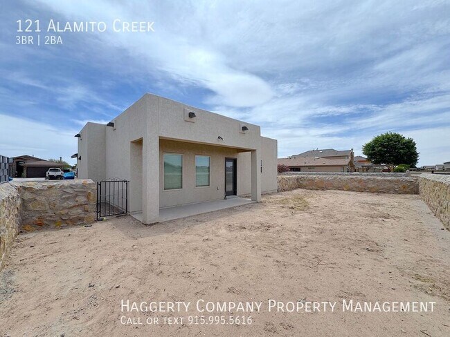 Building Photo - 121 Alamito Creek Ave