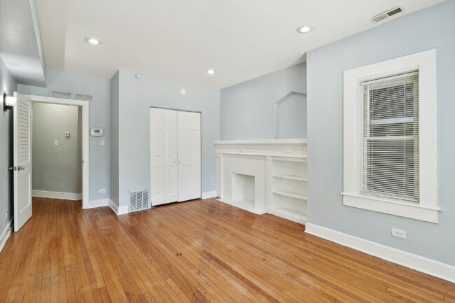 Building Photo - 8045 S Maryland Ave