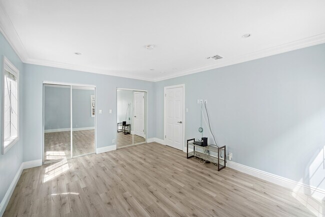 Bedroom 2 - 4839 Lowell Ave
