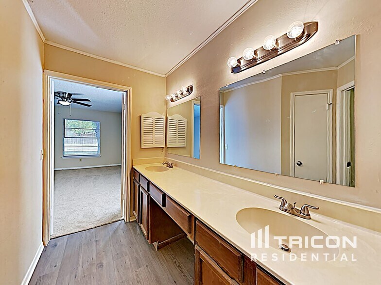 Building Photo - 10235 Flatland Trail