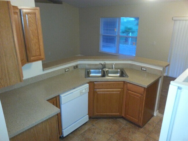 Building Photo - 221 Cobalt Dr