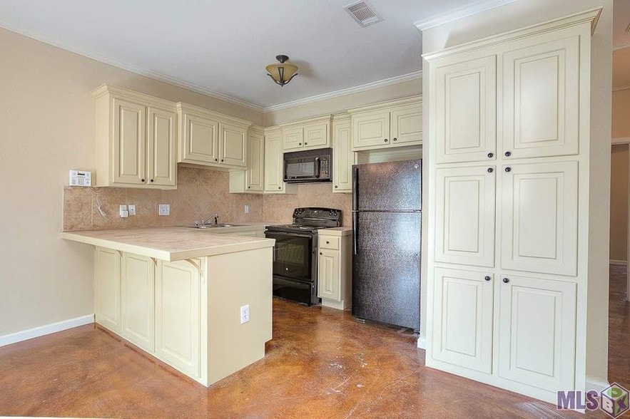 Kitchen - 3512 Yorkfield Dr