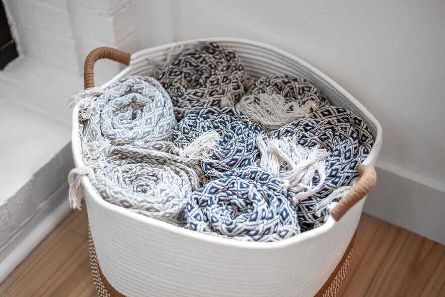 Building Photo - 405 Reynolds Ave