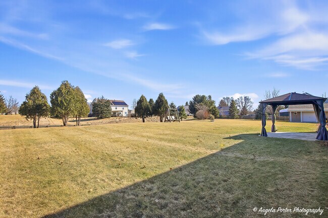 Building Photo - 9312 Nicholas Ln