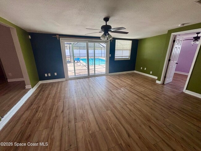 Building Photo - 563 Karney Ave NE