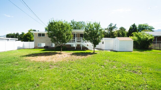 Building Photo - 5558 S Somerset Way