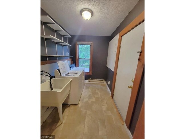 Building Photo - 403 1/2 N Fremont St