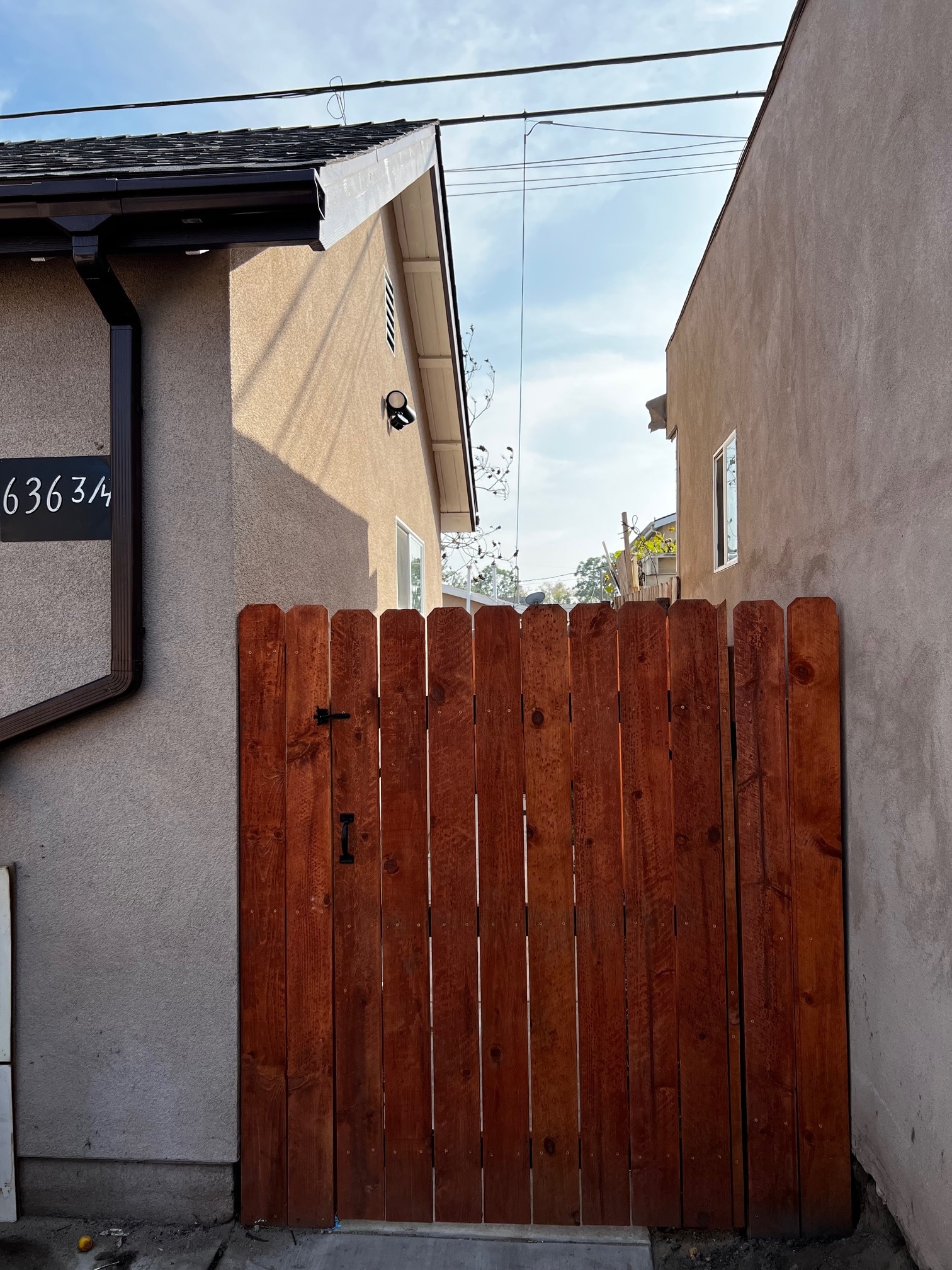 Front Gate to Unit - 636 E 87th St