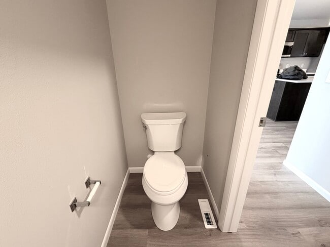 Building Photo - 10120 Mosaic Way