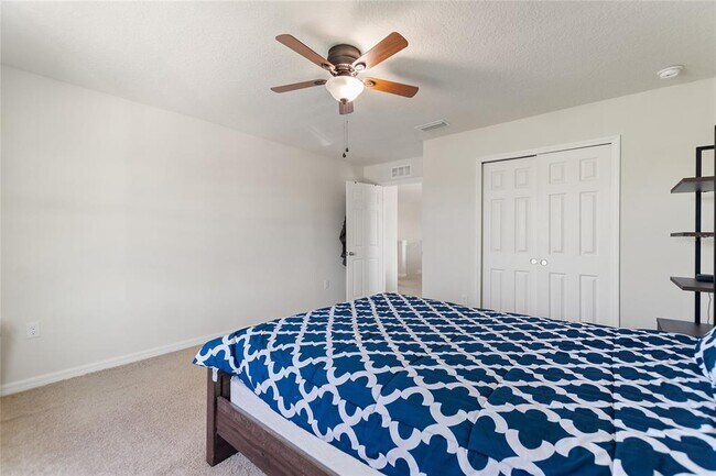 Building Photo - 17244 Goldcrest Loop