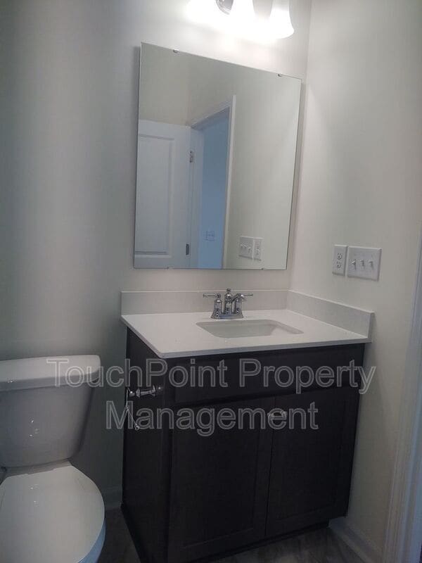 Building Photo - 4701 Stallings Brook Dr