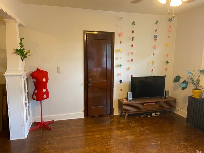 Living room with coat closet - 3914 9th St NE