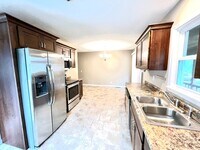 Building Photo - Single-Family Home Minutes from Saint Mary's!