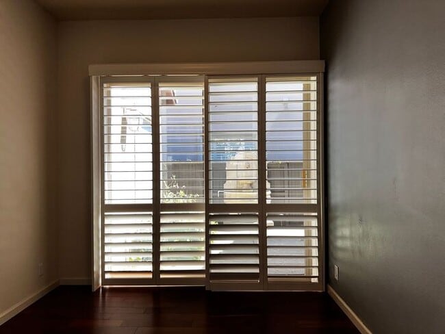 Building Photo - Spacious 3BR, 2BA with Solar and Modern Up...