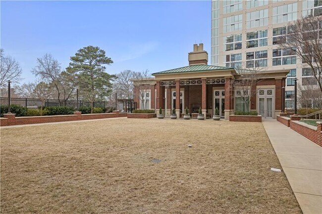 Building Photo - 1820 Peachtree St NW