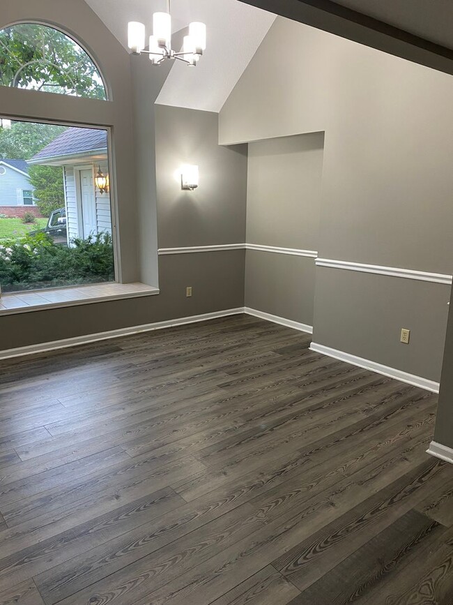 Building Photo - Beautiful & Spacious House in Green Meadow...