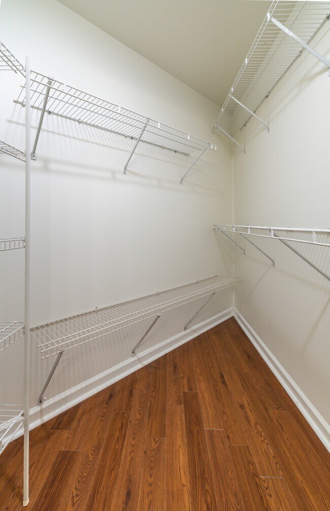 Building Photo - 1315 Lucy Way