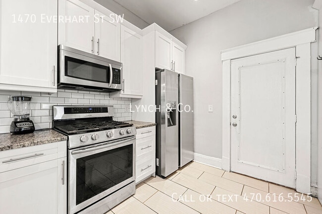 Building Photo - 1470 Everhart St SW