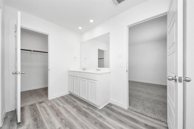 Building Photo - 2941 Amherst Mdw Ln