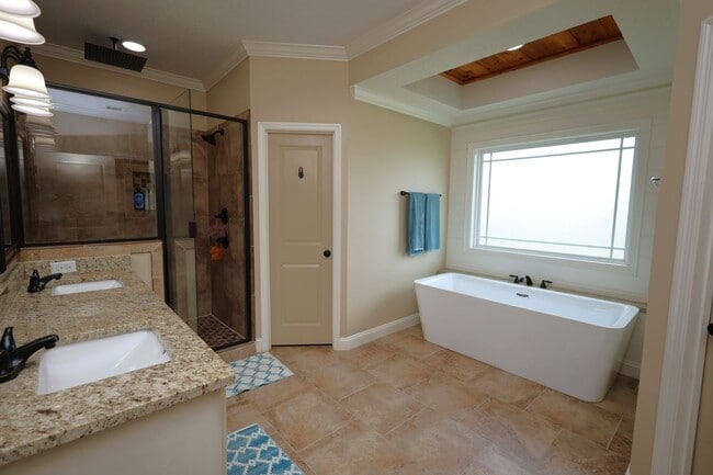 Building Photo - 3905 Crusader Ct