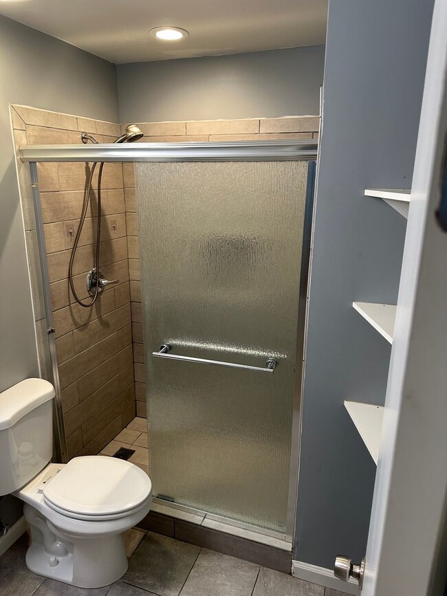 Building Photo - Cozy 3-Bed, 2-Bath Home in Lincoln Manor