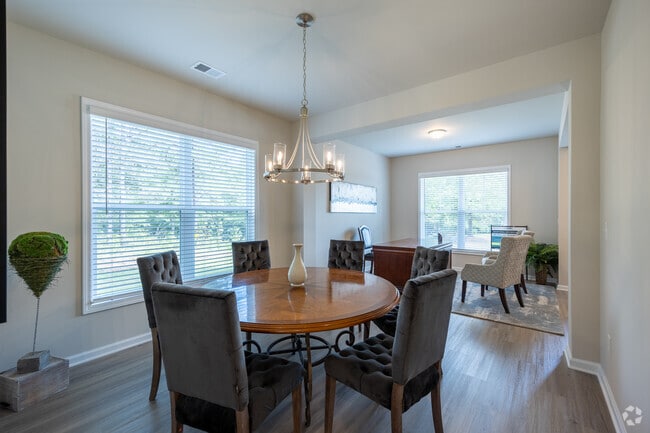 Heritage Glen Drive - Heritage Pointe