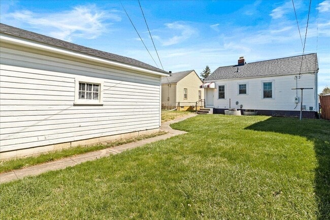 Building Photo - 2593 Osceola Ave