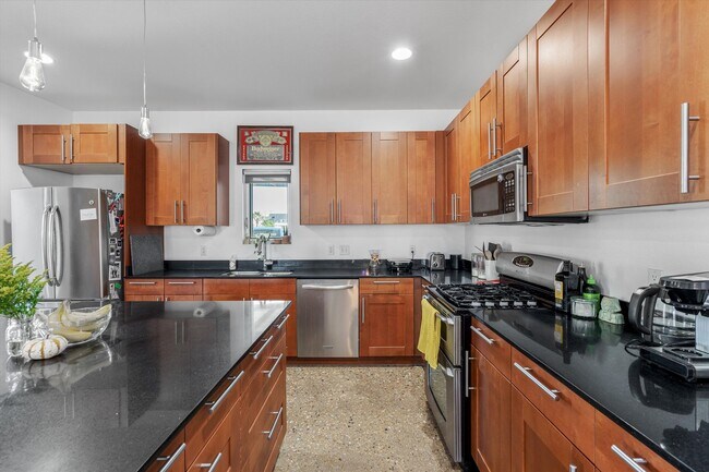 Building Photo - Incredible 3-Bedroom Home in the Agave Neighborhood of East Austin