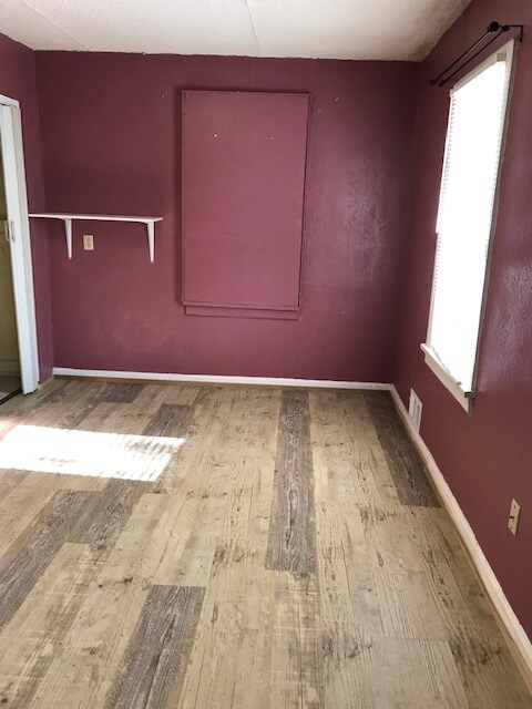 Bedroom - 709 9th Ave SW