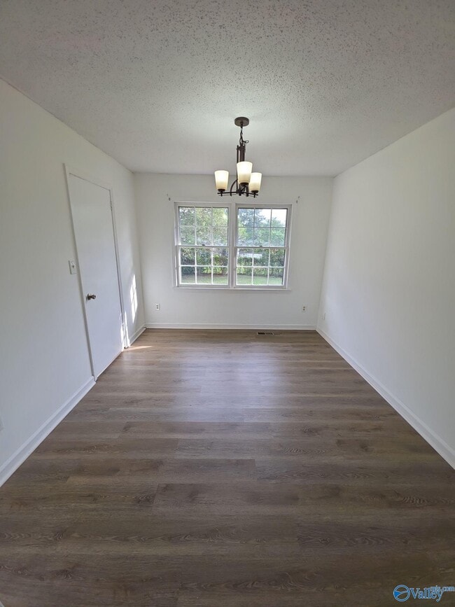 Building Photo - 2200 Britain Ave SW