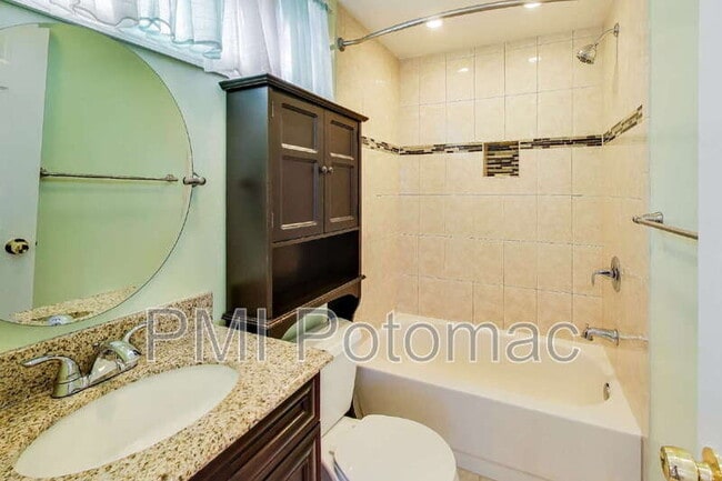 Building Photo - 12609 Holdridge Rd