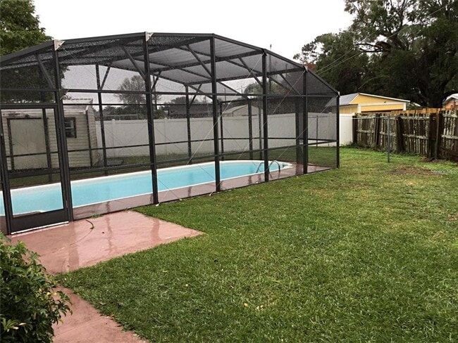 Building Photo - 107 Dellwood Dr