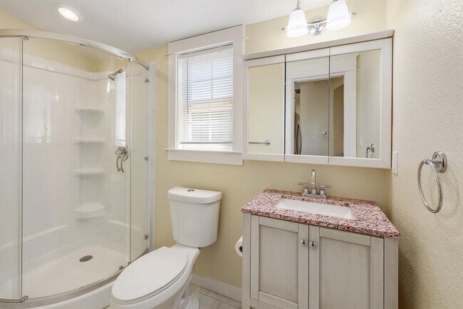 Building Photo - 337 Wilbarger Point