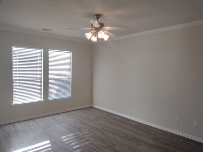 Building Photo - 24623 Forest Canopy Dr