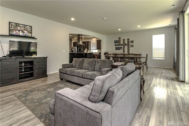 Building Photo - 17520 80th Ave Ct E