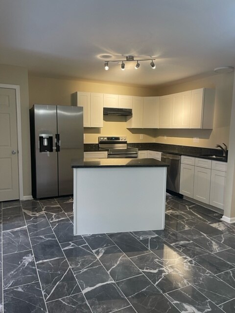 Building Photo - 59 Brentwood St