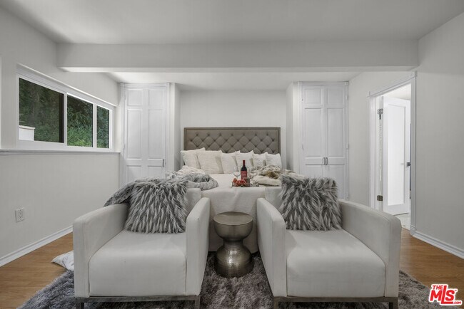 Building Photo - 3453 Green Vista Dr