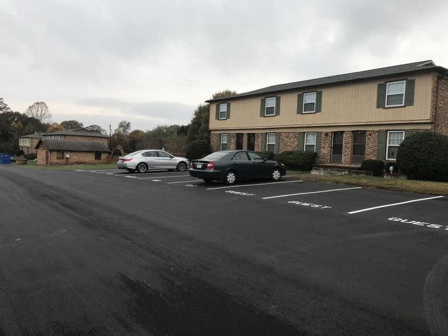 Building Photo - 4887 County Home Rd