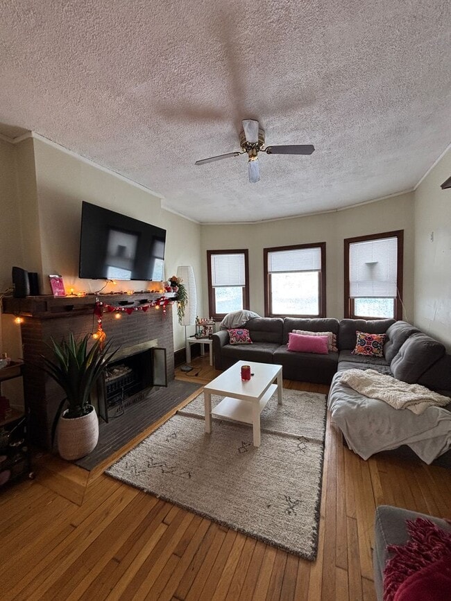 Building Photo - 2944 N Maryland Ave