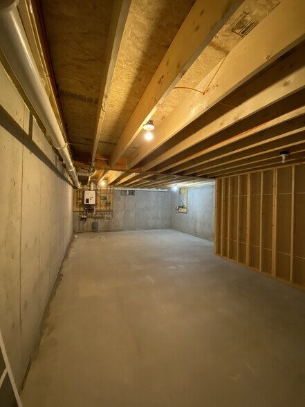 Full dry basement - 96 Hogsback Dr