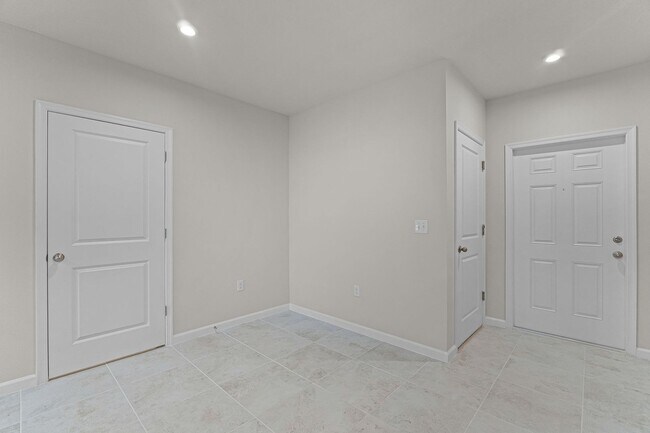Building Photo - Brand New ~ 3/2.5 Townhome w/ 1-Car Garage...