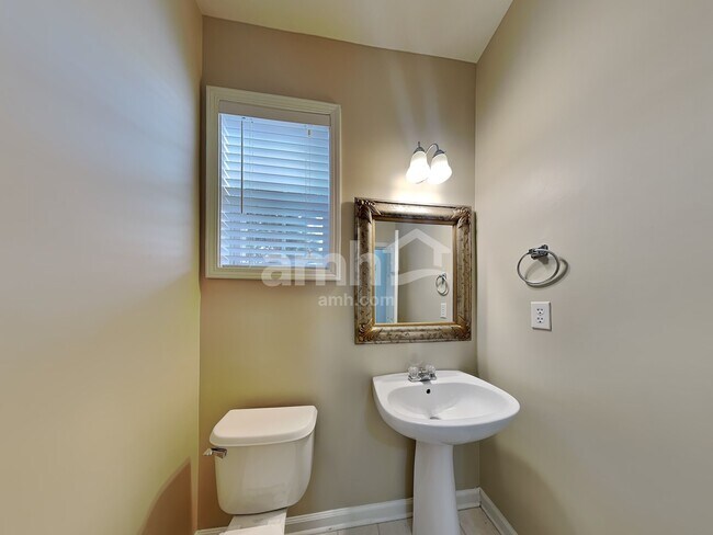 Building Photo - 109 Morrocroft Ln