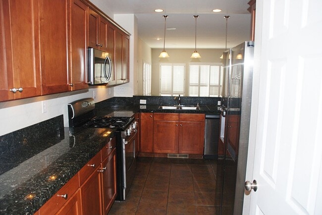 Building Photo - Newly Updated Single Story 4 BR + Office, 2.5 Bath and 3 Car