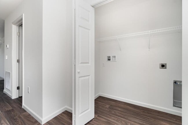 Building Photo - 12 Kenzie Way