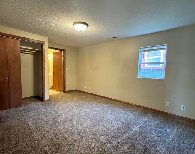 Building Photo - 411 S Nubia St